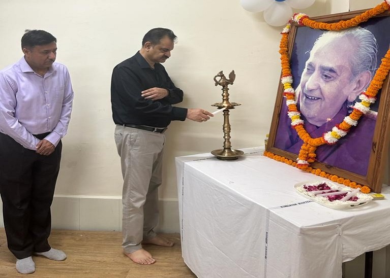 7b6b214b-216c-48d7-a08d-fe2672b40ed8