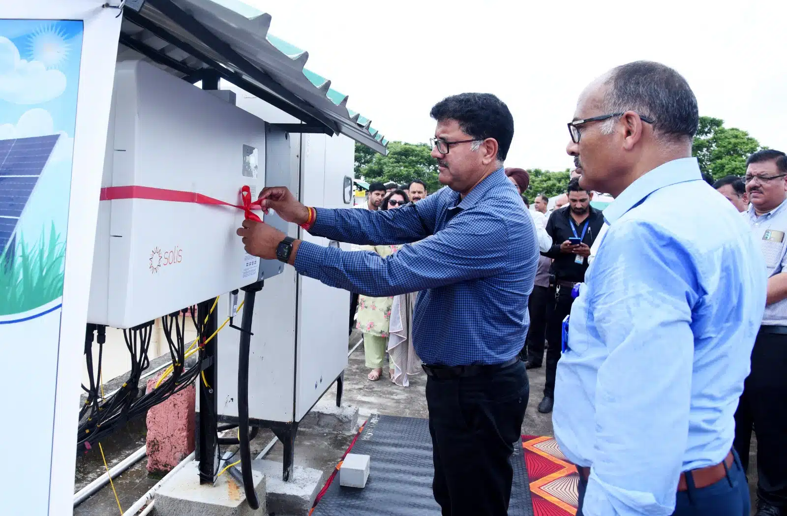 ROOF-TOP-SOLAN-PANEL-INAUGURATION-1.jpeg