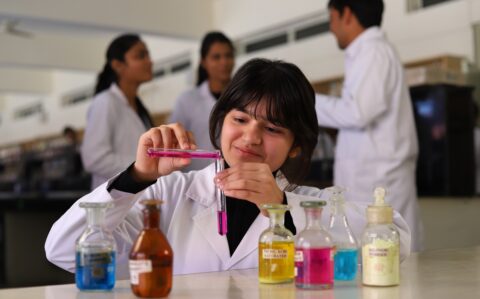 Student-in-Medical-Lab