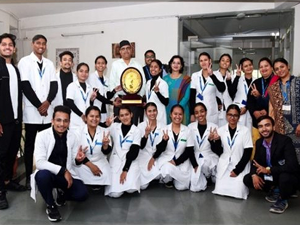 awards-1-rafs6nxcx9oz4ha4cri6pkf0z9a0w9f2ugwlnwy3z4