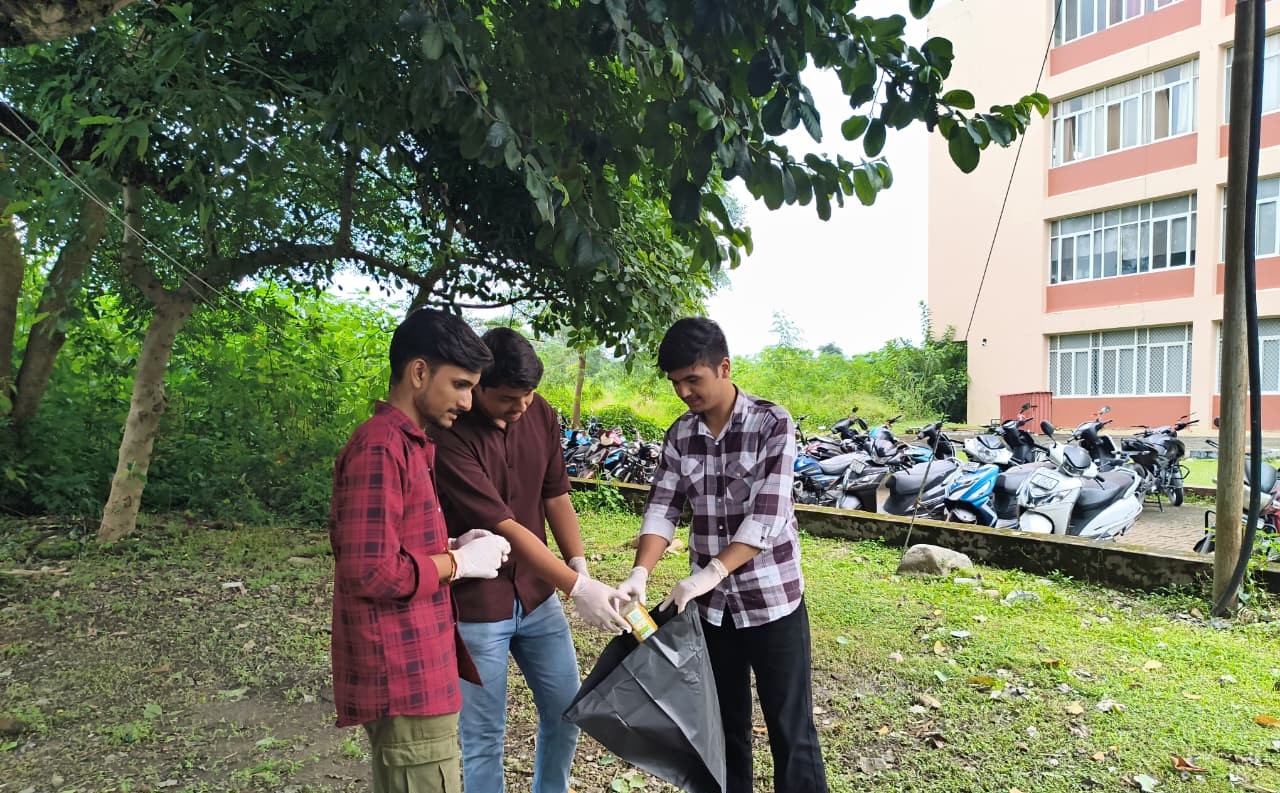 WhatsApp Image 2025-09-17 at 15.58.50 (2)