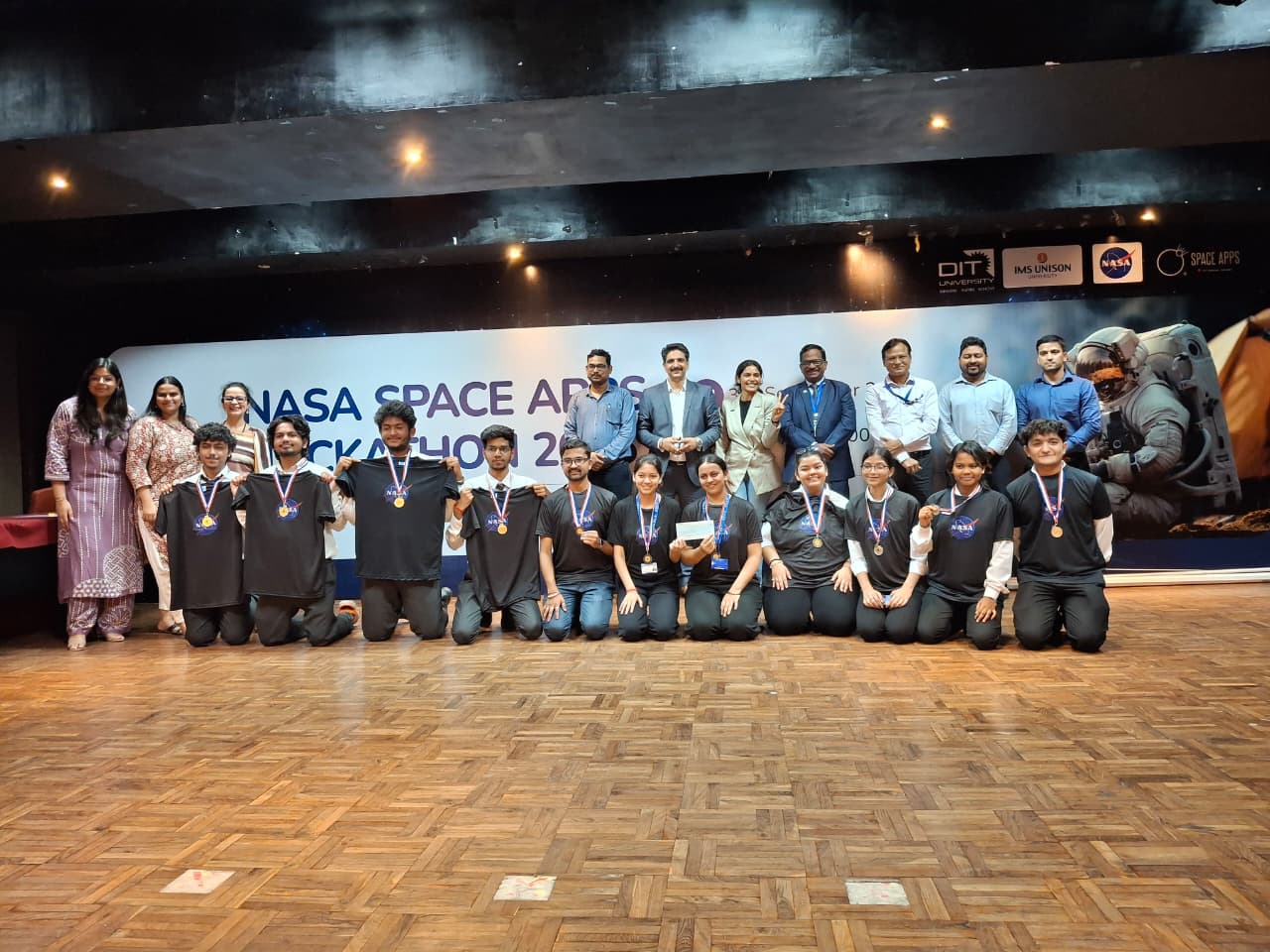 PHOTO-2025-10-01-13-12-53