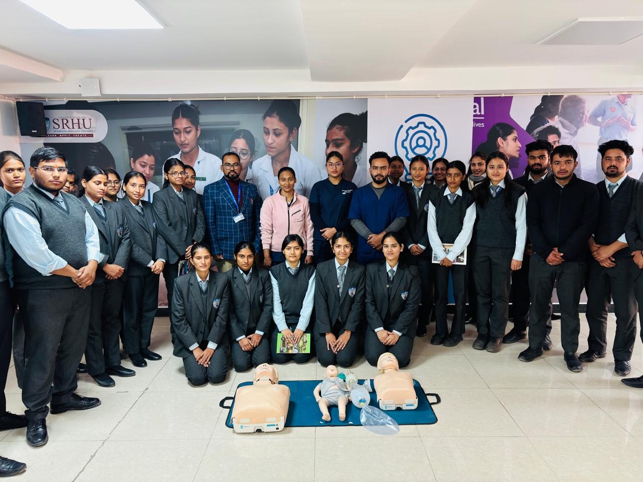 21. Students learning Basic Life Support as Value Addition 21. Students learning Basic Life Support as Value Addition